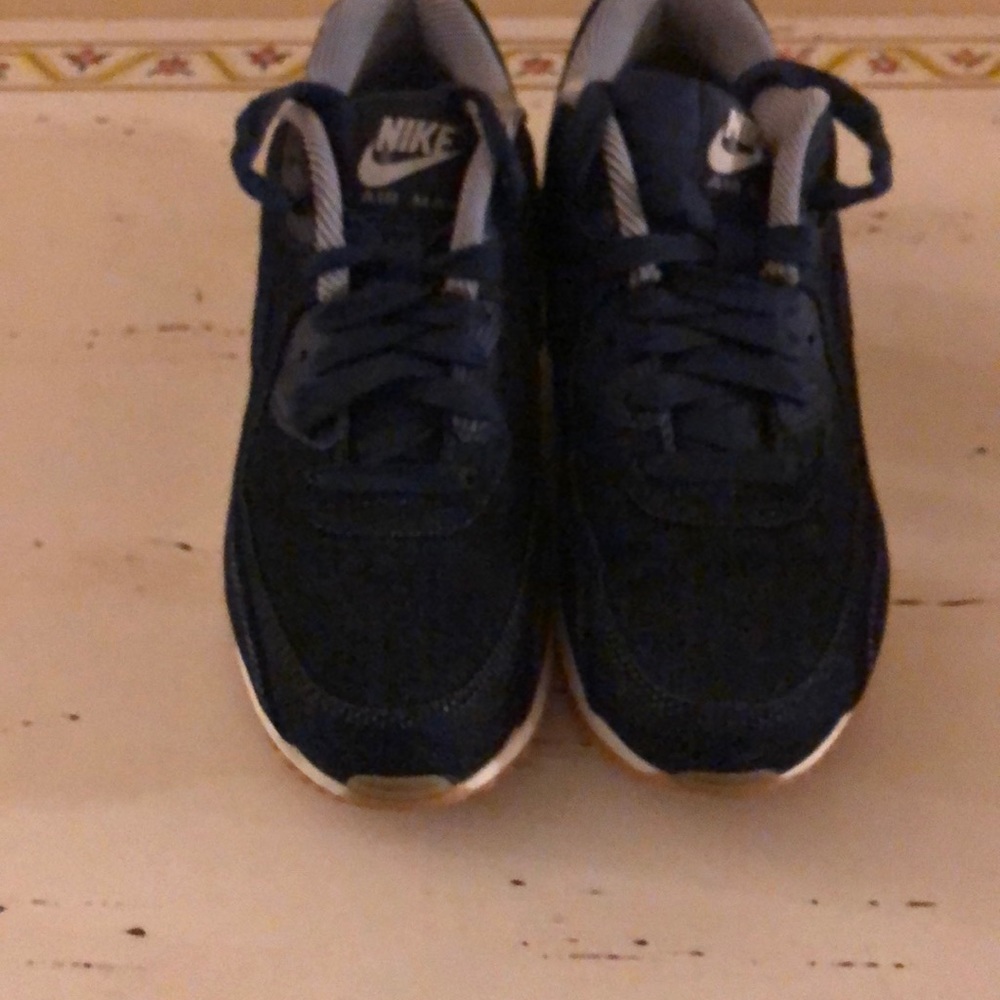 Nike Air Max Worn Once!